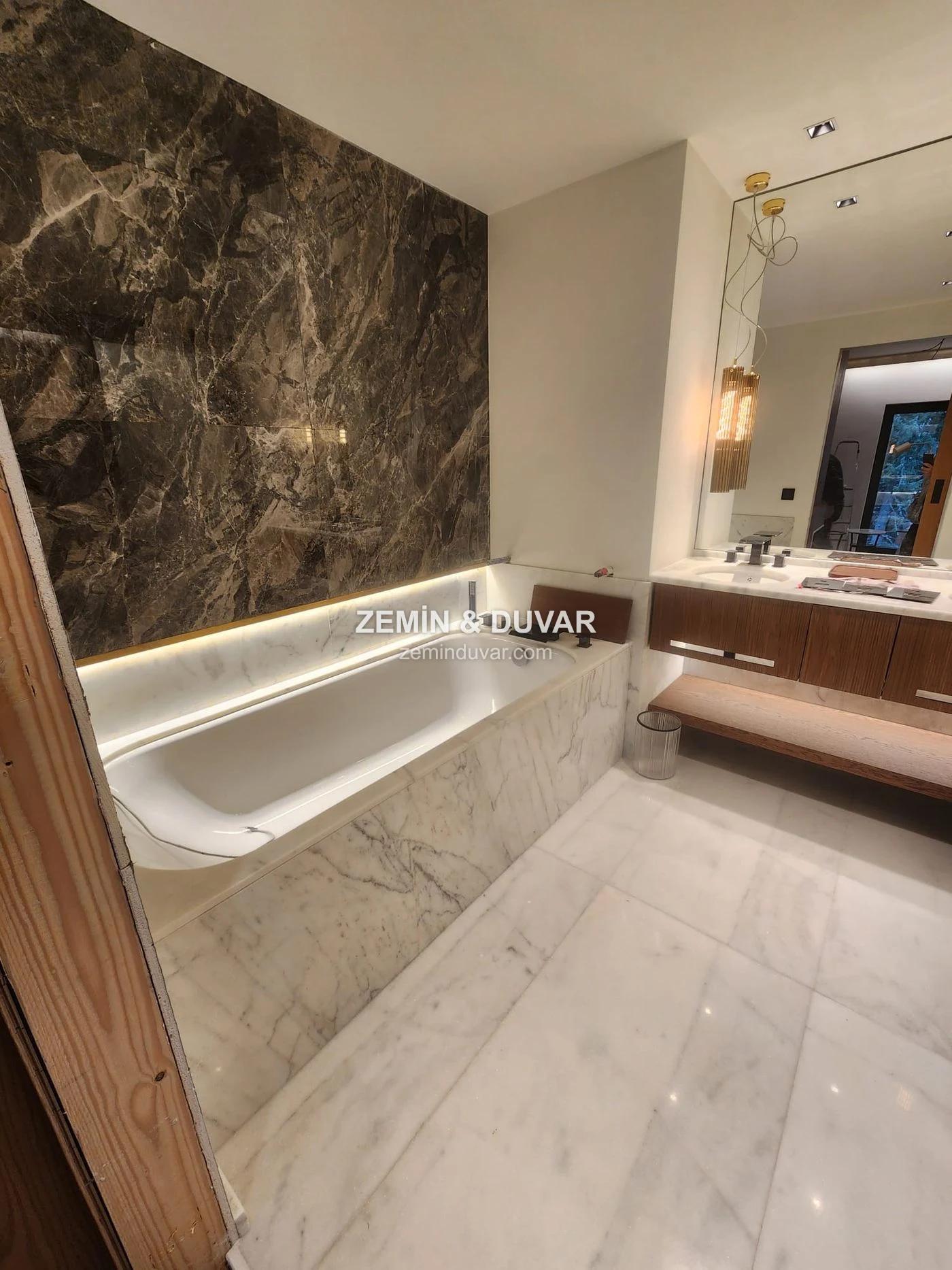 Otel Banyo Zemin & Duvar